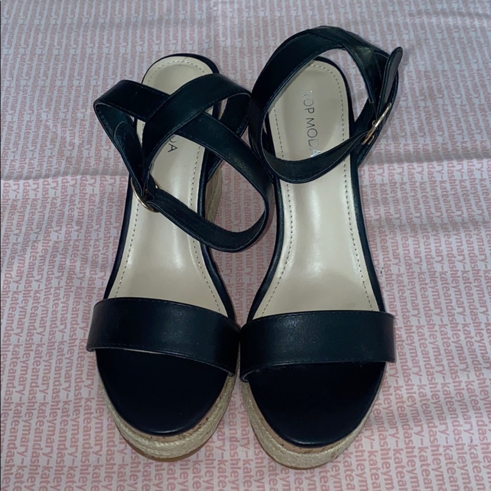 Black Wedges